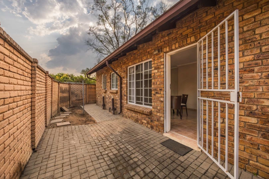 2 Bedroom Property for Sale in Equestria Gauteng