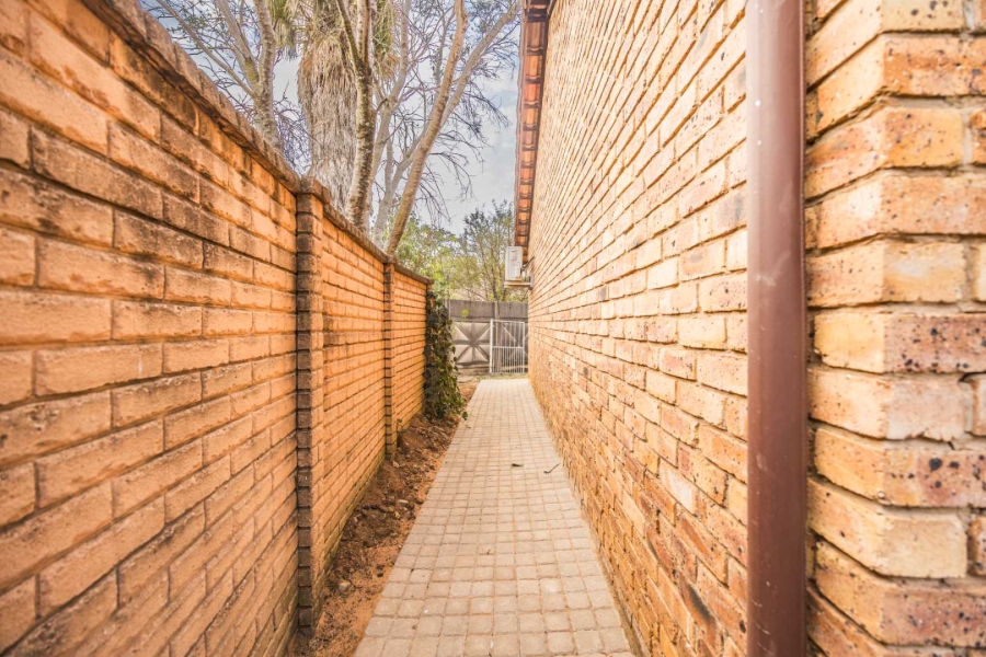 2 Bedroom Property for Sale in Equestria Gauteng