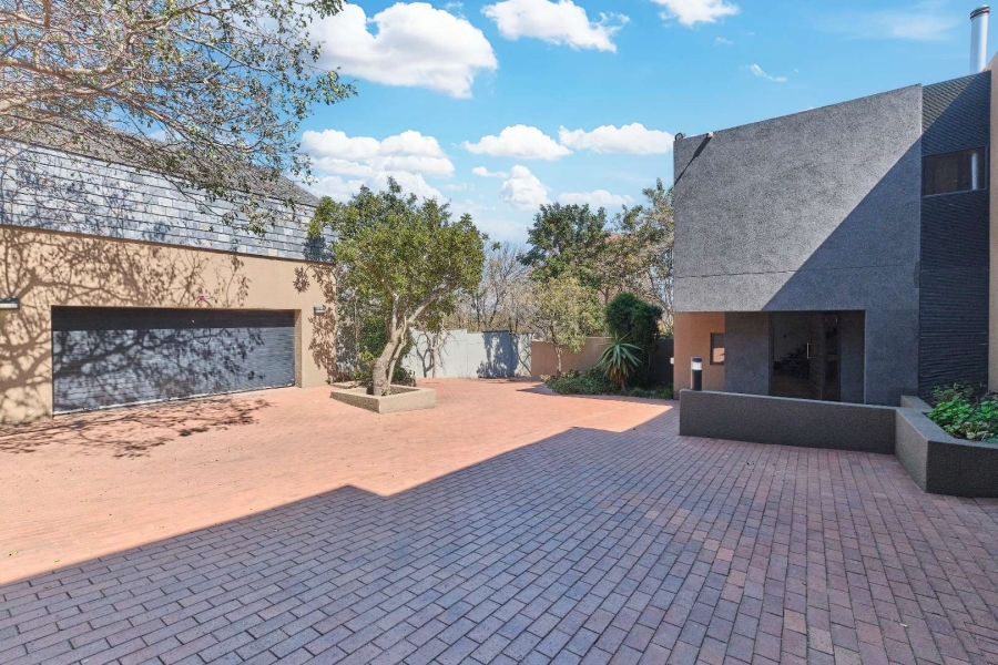 4 Bedroom Property for Sale in Bryanston East Gauteng