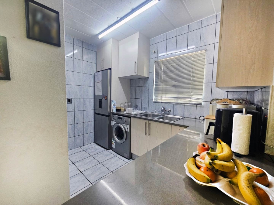 2 Bedroom Property for Sale in Radiokop Gauteng