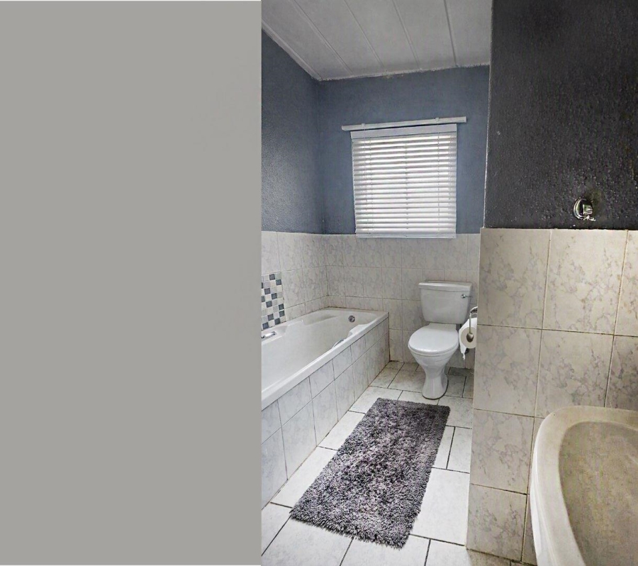 2 Bedroom Property for Sale in Radiokop Gauteng