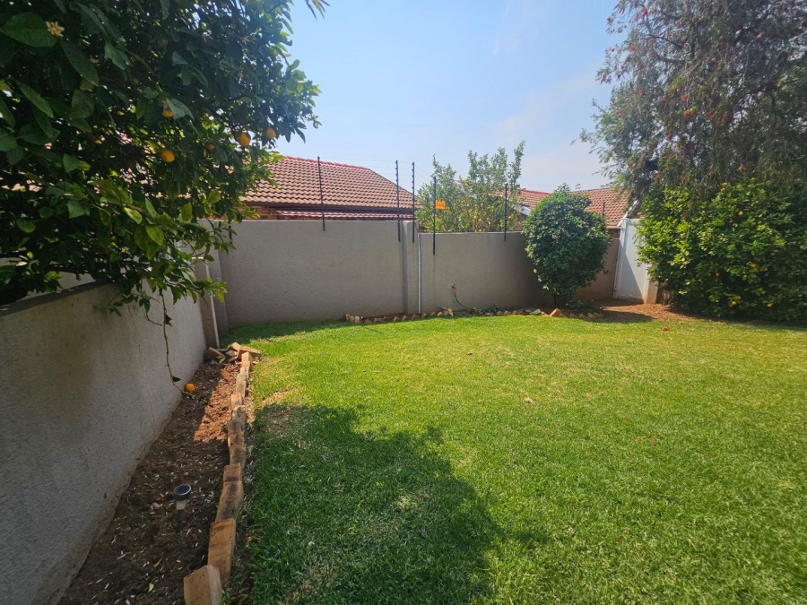 2 Bedroom Property for Sale in Radiokop Gauteng