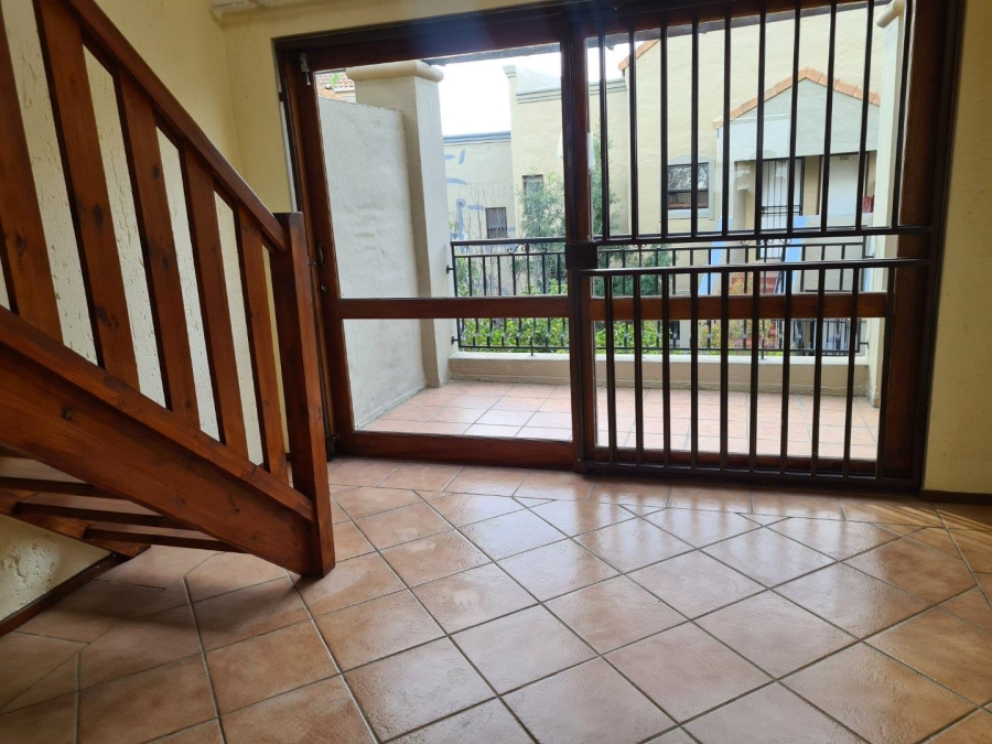 To Let 1 Bedroom Property for Rent in Lonehill Gauteng