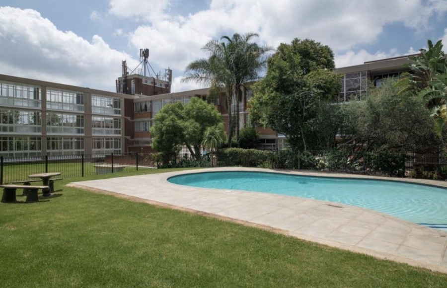2 Bedroom Property for Sale in Sandown Gauteng