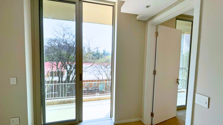 To Let 2 Bedroom Property for Rent in Rosebank Gauteng