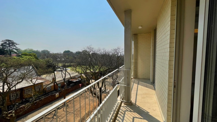 To Let 2 Bedroom Property for Rent in Rosebank Gauteng
