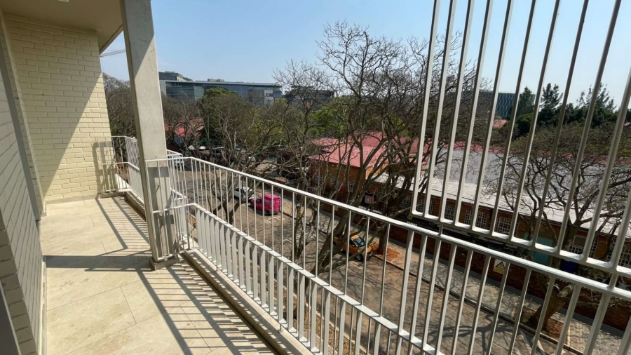 To Let 2 Bedroom Property for Rent in Rosebank Gauteng