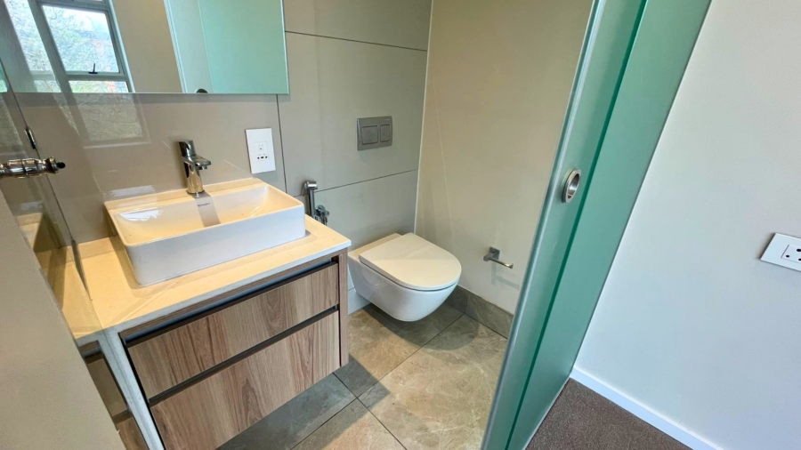 To Let 3 Bedroom Property for Rent in Rosebank Gauteng