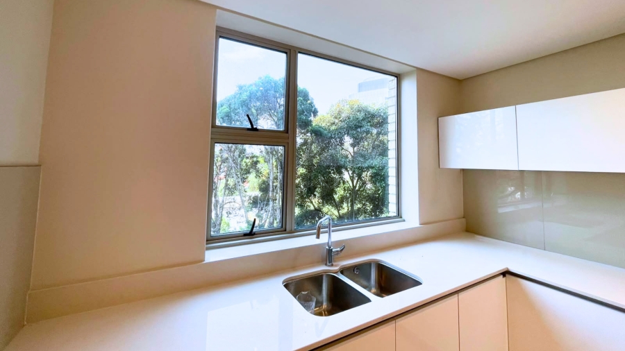 To Let 2 Bedroom Property for Rent in Rosebank Gauteng