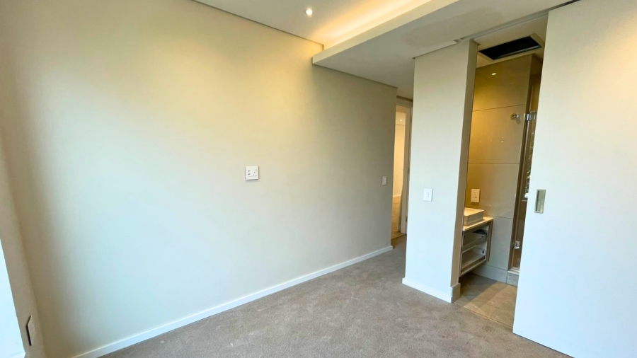 To Let 2 Bedroom Property for Rent in Rosebank Gauteng