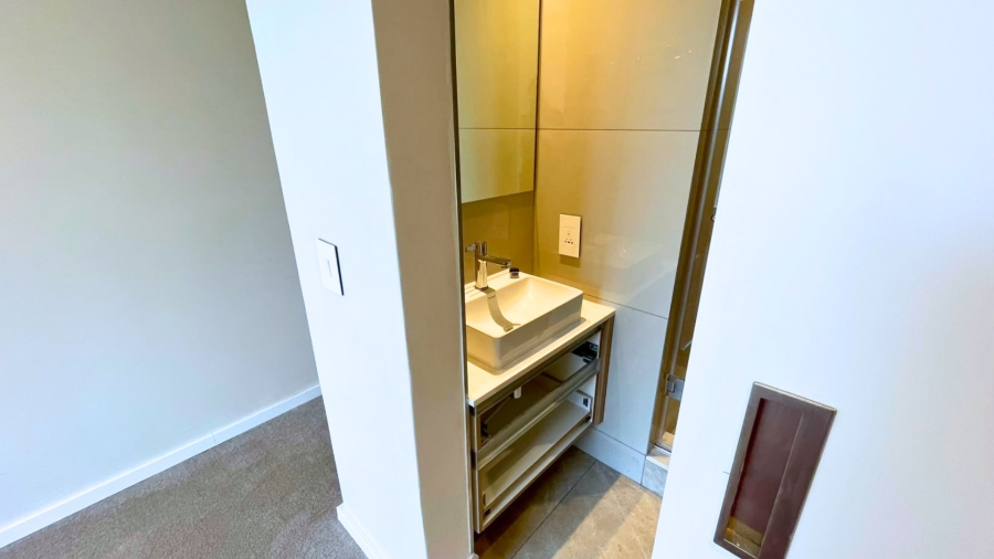 To Let 2 Bedroom Property for Rent in Rosebank Gauteng