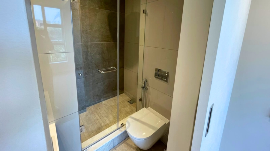 To Let 2 Bedroom Property for Rent in Rosebank Gauteng
