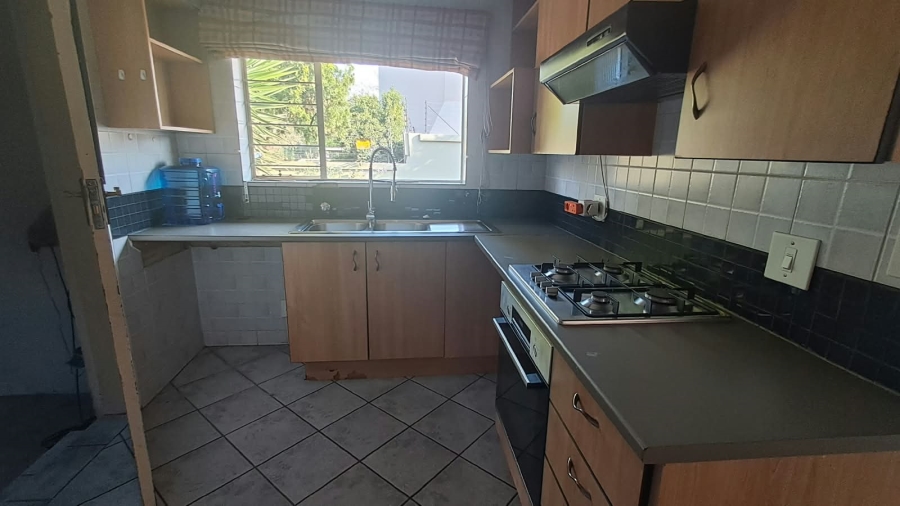 3 Bedroom Property for Sale in New Redruth Gauteng