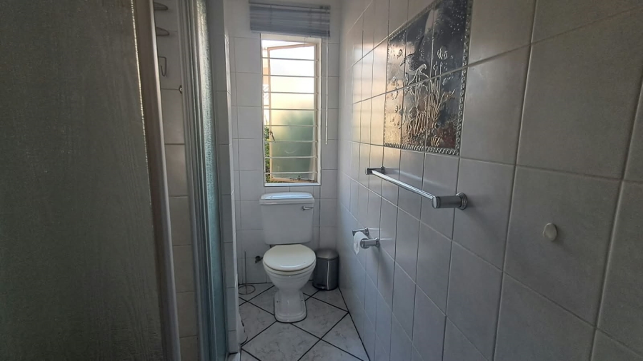 3 Bedroom Property for Sale in New Redruth Gauteng