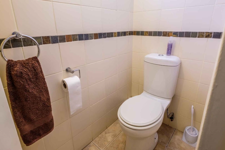 3 Bedroom Property for Sale in Farrarmere Gauteng
