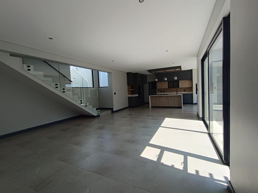 4 Bedroom Property for Sale in Fountainbrook Estate Gauteng