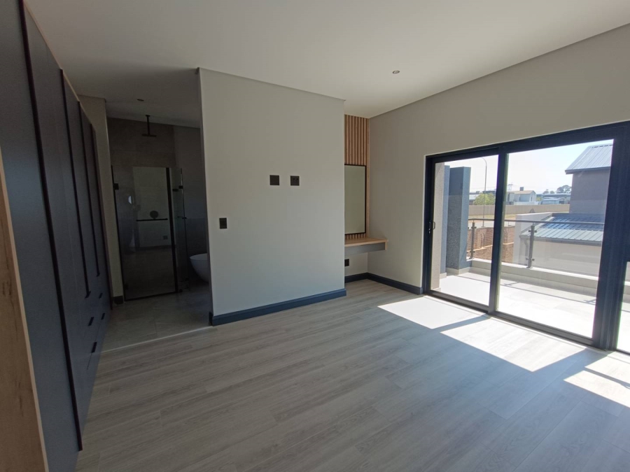 4 Bedroom Property for Sale in Fountainbrook Estate Gauteng