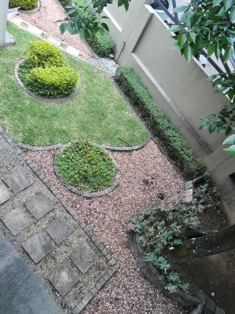 2 Bedroom Property for Sale in Douglasdale Gauteng
