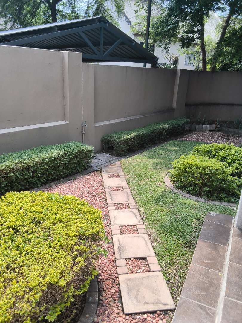 2 Bedroom Property for Sale in Douglasdale Gauteng