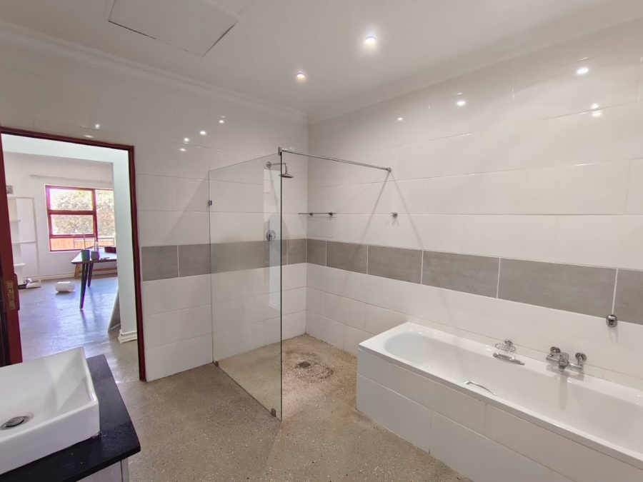 To Let 4 Bedroom Property for Rent in North Riding Gauteng