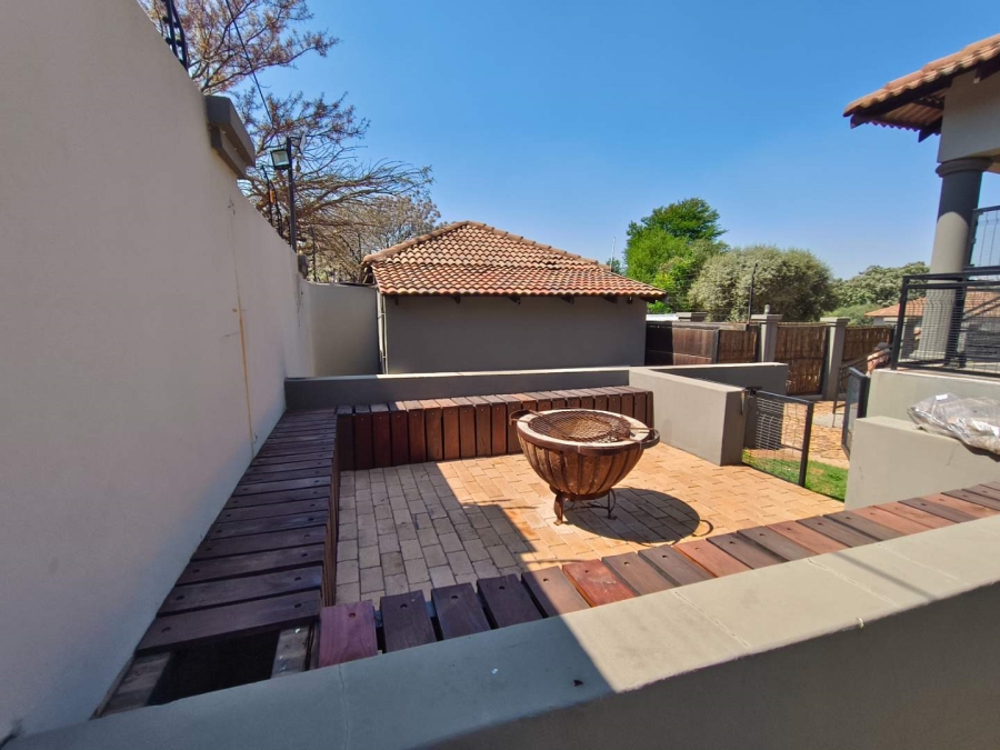To Let 4 Bedroom Property for Rent in North Riding Gauteng