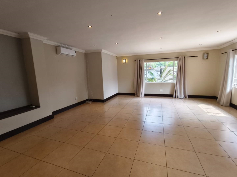 To Let 3 Bedroom Property for Rent in Linden Gauteng