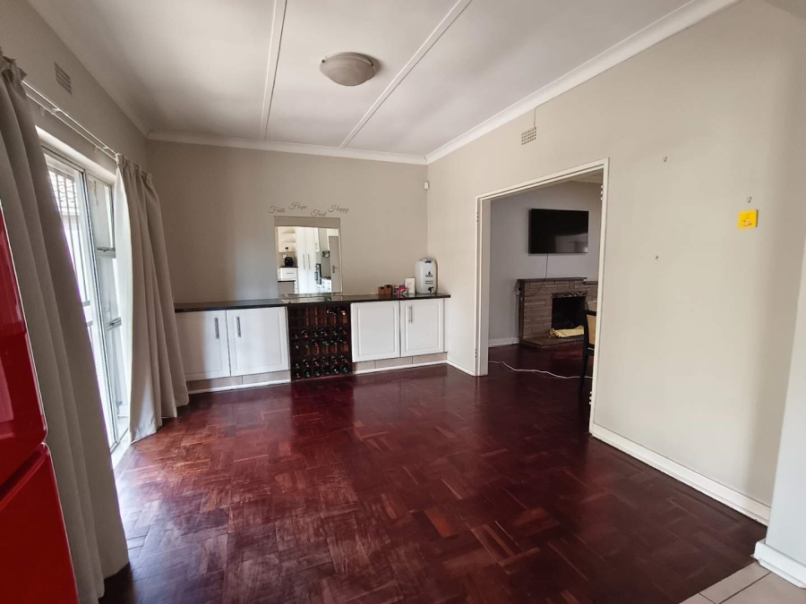 To Let 3 Bedroom Property for Rent in Linden Gauteng