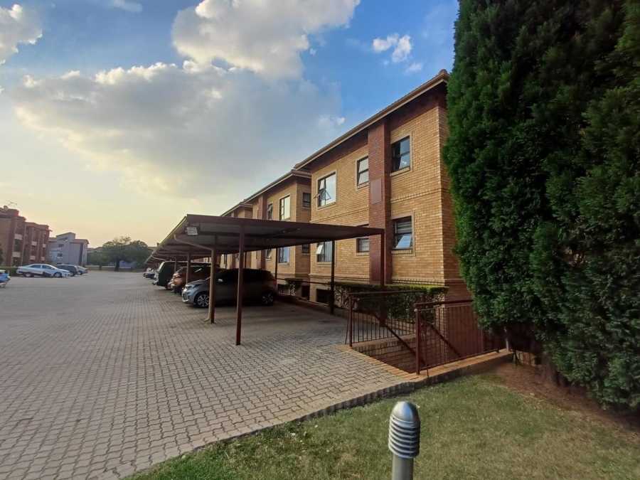To Let 2 Bedroom Property for Rent in Honeydew Grove Gauteng