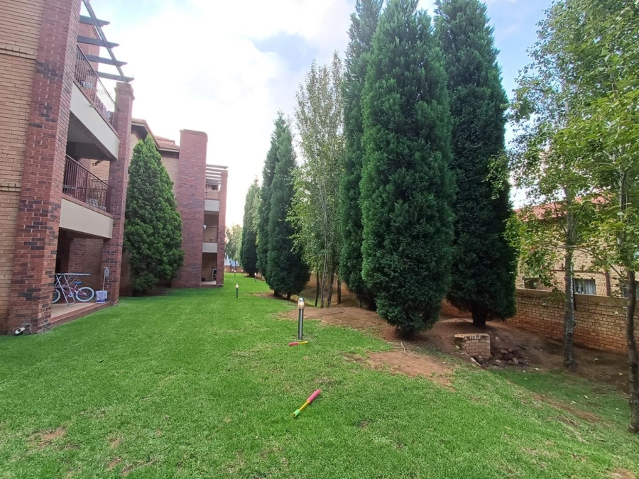 To Let 2 Bedroom Property for Rent in Honeydew Grove Gauteng