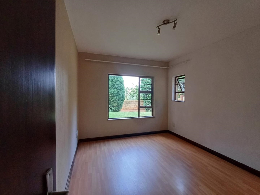 To Let 2 Bedroom Property for Rent in Honeydew Grove Gauteng