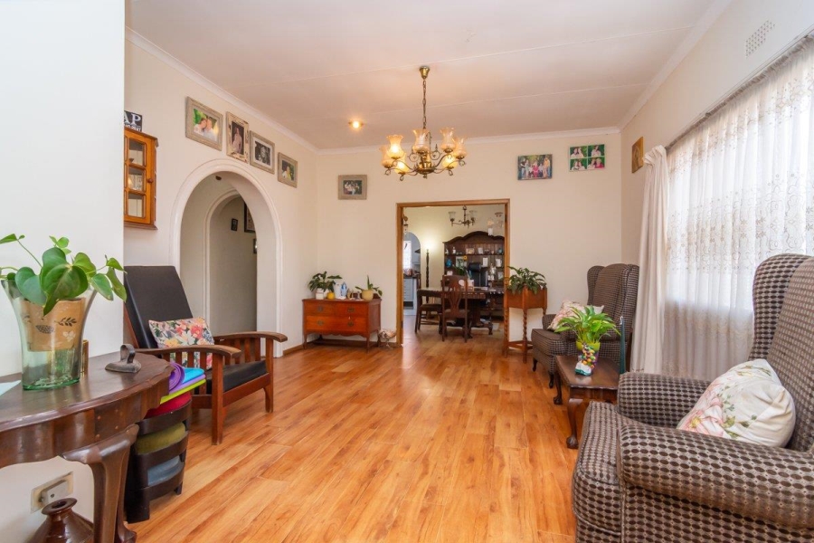 5 Bedroom Property for Sale in Florida Gauteng