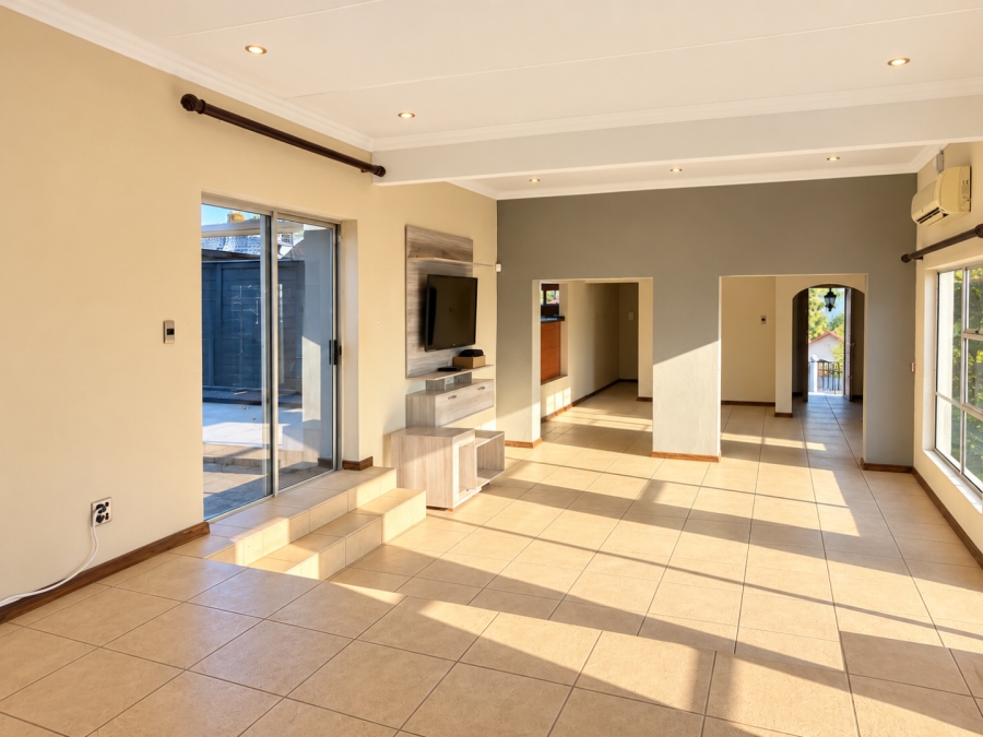 4 Bedroom Property for Sale in Kenmare Gauteng