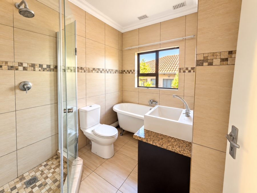 4 Bedroom Property for Sale in Kenmare Gauteng