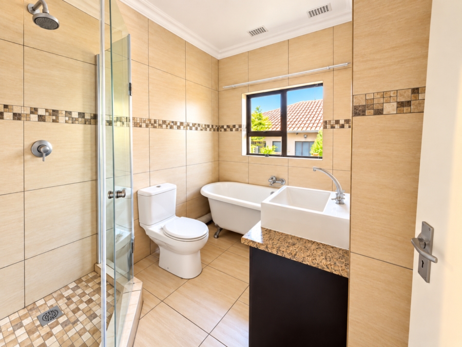 4 Bedroom Property for Sale in Kenmare Gauteng