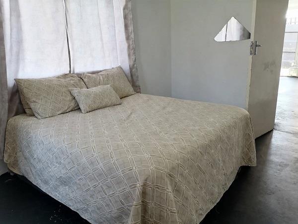 To Let 1 Bedroom Property for Rent in Roseacres Gauteng