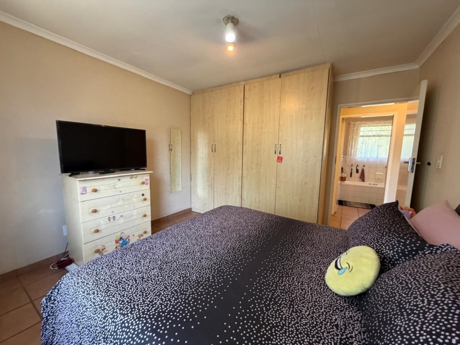 2 Bedroom Property for Sale in Ridgeway Gauteng