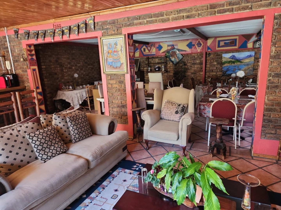 9 Bedroom Property for Sale in Lakefield Gauteng