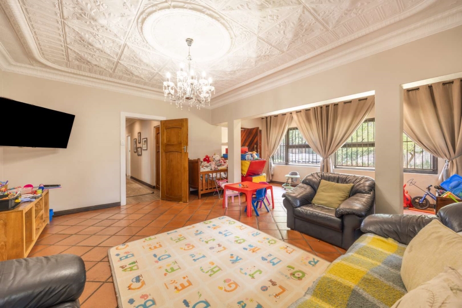 4 Bedroom Property for Sale in Waterkloof Gauteng