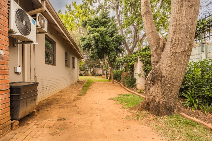 4 Bedroom Property for Sale in Waterkloof Gauteng
