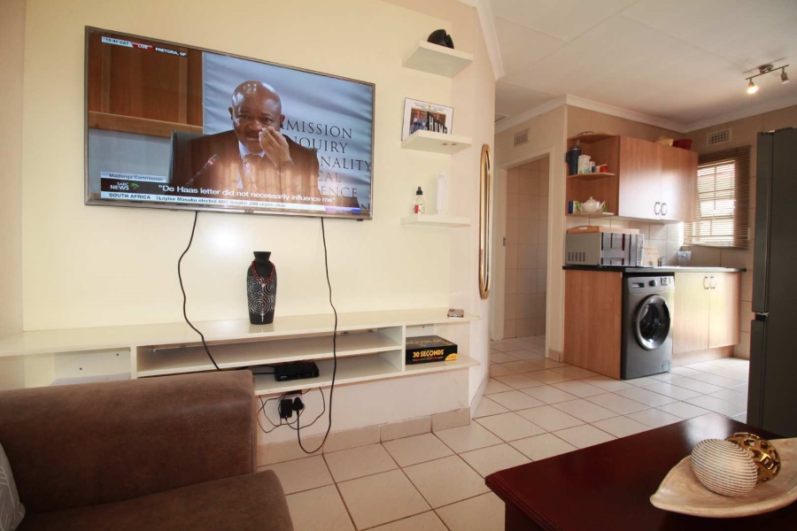 3 Bedroom Property for Sale in Clayville Gauteng