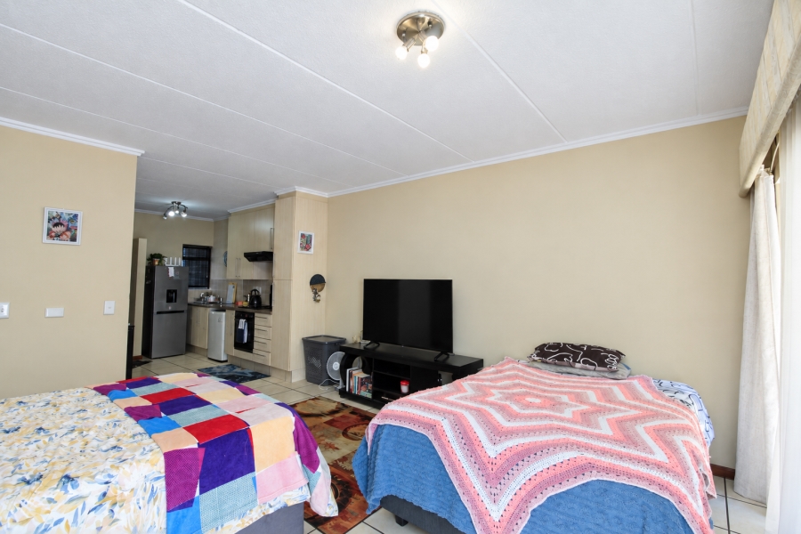 To Let 1 Bedroom Property for Rent in Lonehill Gauteng