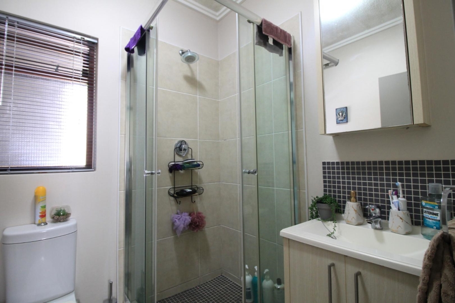 To Let 1 Bedroom Property for Rent in Lonehill Gauteng