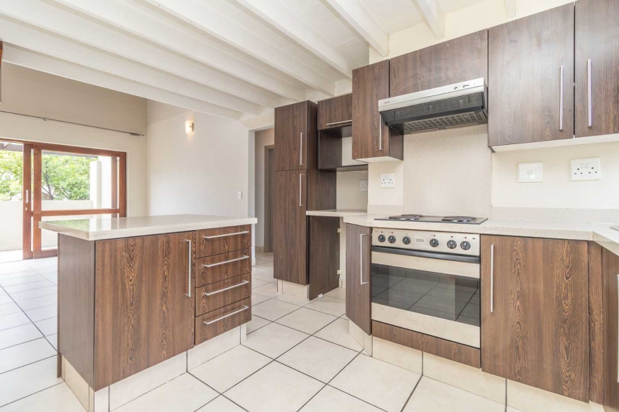 2 Bedroom Property for Sale in Lonehill Gauteng