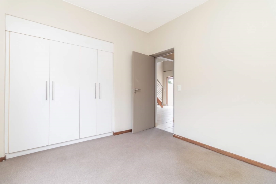 2 Bedroom Property for Sale in Lonehill Gauteng