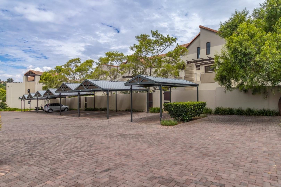 2 Bedroom Property for Sale in Lonehill Gauteng