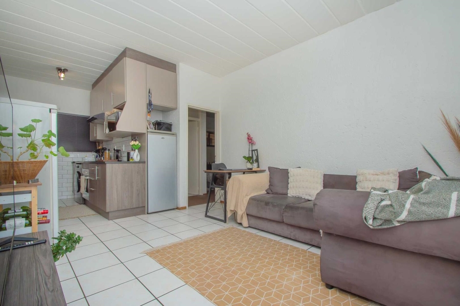 1 Bedroom Property for Sale in Constantia Kloof Gauteng