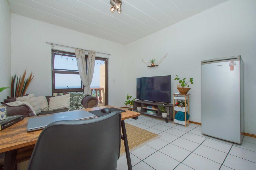 1 Bedroom Property for Sale in Constantia Kloof Gauteng