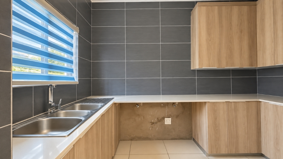 To Let 4 Bedroom Property for Rent in Midlands Estate Gauteng