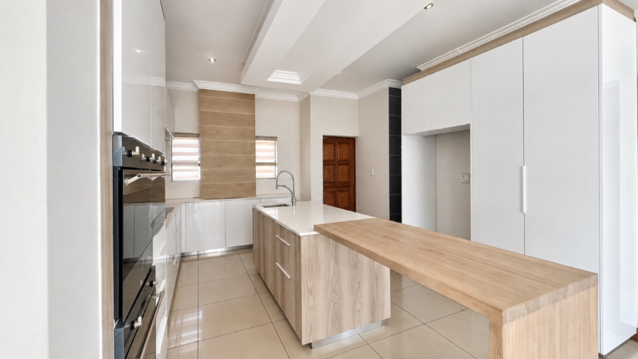 To Let 4 Bedroom Property for Rent in Midlands Estate Gauteng