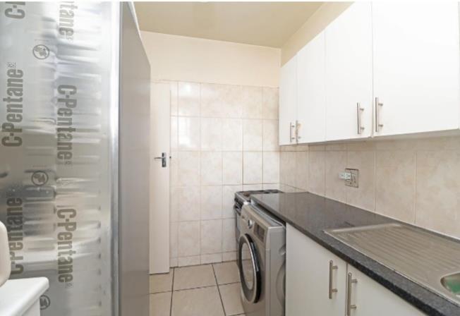 1 Bedroom Property for Sale in Bedford Gardens Gauteng